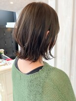 キャアリー(Caary)&nbsp;福山市美容師求人スタッフ募集中レイヤーミディアッシュブラウン