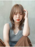 ベージュ/顔周りレイヤー/大人可愛い