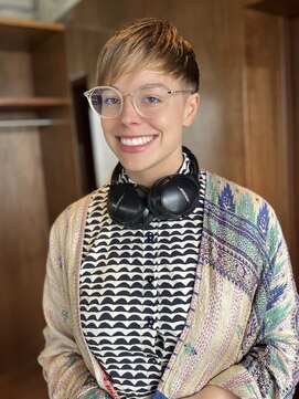 ヨロヘアー(YOLO hair) ショート/刈り上げショート/デザインカラー