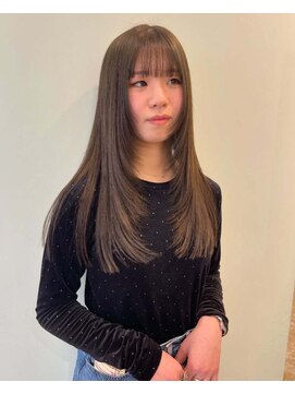 ユー(yew) レイヤーカット