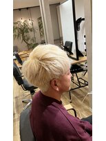 アフィネ ヘアライフデザイン(Affiner HAIR LIFE DESIGN)&nbsp;ホワイトブロンドカラー