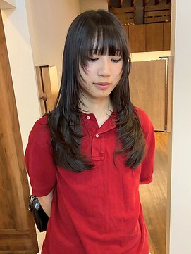 ロティー(loty) ロング 顔周りレイヤー レイヤーカット 前髪 透明感 20代