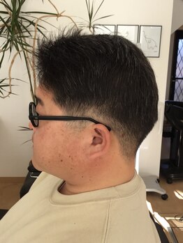ピークスの写真/サラリーマンにぴったりの一息つける床屋。ワンランク上の清潔感があるスタイルで仕事での印象もバッチリ◎