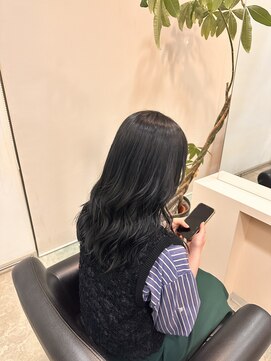 エマビビット 港店(EMA VIVID) 透明感暗めカラー