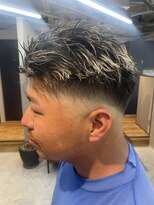 シアン(cyan.)&nbsp;ハイライト/ピンパーマ/フェードスタイル