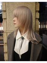 ヤド 原宿(YADO)&nbsp;ホワイトベージュ／ベージュ／ホワイトブロンド