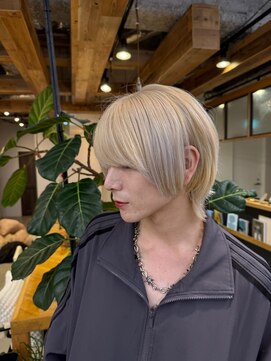 ディッセンバー 神宮前(December) ハイトーンベージュ/ミディアムウルフ