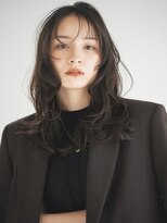 アンダーバーホワイト(_WHITE)&nbsp;大人抜け感レイヤーミディアム