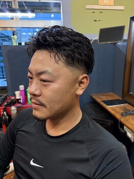 BROSBARBERSHOP【ブロスバーバーショップ】の写真/あなたの魅力を最大限に引き出しましょく!骨格・髪質に合わせた自分史上最高のバーバースタイル発見