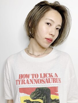 イズ(iss) ミニボブ　グレージュ