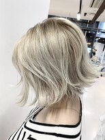 ルチア ヘアクリア 新大阪店(Lucia hair clear) "マジカル" シルバーホワイト