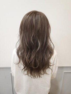 グランシュ 青葉台店(GranCieux) グレーアッシュカラー☆