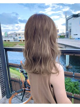 アール(ART) パールベージュ