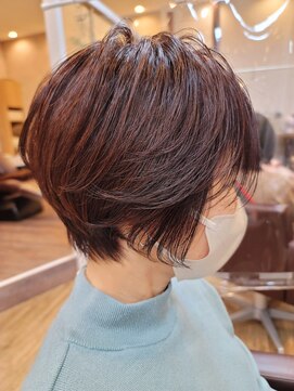 ヘアーズビースリー ポートサイド 大人くびれショート　20代30代40代