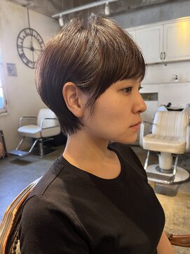 髪質改善と縮毛矯正の専門店 サンティエ(scintiller) 大人綺麗な小顔襟足スッキリショートボブ　30代40代50代