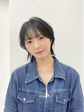 シェノン 表参道(CHAINON) ブルーブラック×iveユジン風ハッシュカット