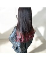 エムエーヘアースタジオ(M/A hair studio.) アクセントカラー◎赤色/ロングヘア