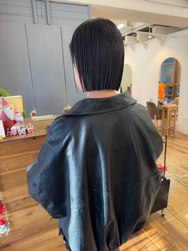 シロ(siro) 切りっぱなしボブ