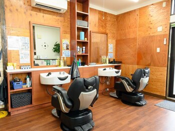 ヘアーサロンAELL