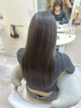 クラナ(clana) エクステごとカラーでツヤ！