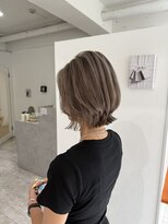 ピヨン 心斎橋(piLLon)&nbsp;レイヤーボブ×シャドウルーツ/グレージュ