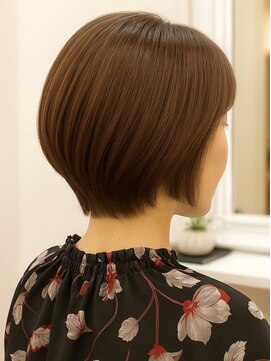 アウラ(AULA) 【29.ショートカット×白髪染め】縮毛矯正/メンズカットも人気