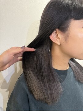 ソル(SOL by INFINI) ホワイト系シルバー