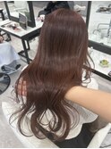 ピンクベージュ