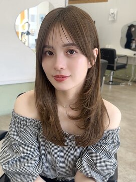 ポーチバイハニー オモテサンドウ(PORCH by HONEY omotesando) ミディアムレイヤーベージュ顔まわりカット1