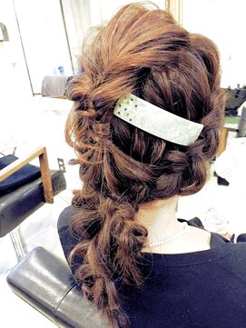 アンフィフォープルコ(AnFye for prco) ルーズ感☆編み込みダウンスタイル♪