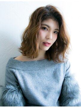 ウィロー(WILLOW) 【WILLOW】　柔らか外ハネ大人ウェーブ　(小玉泰基)