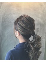 ブランココ(BlanCoCo)&nbsp;アッシュに簡単ポニーテール