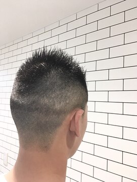 バーバーショップ ヘアーレストホーム(Barber Shop HAIR REST HOME) 黒髪スキンサイドグラデーションフェードショート
