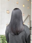 丸みロングヘア・艶グレージュカラー