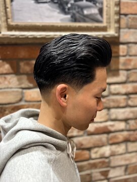 ヒロギンザ 大阪本店(HIRO GINZA) ポンパドール×テーパーフェード