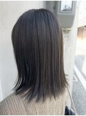 オリーブベージュ