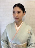 和髪のシニヨン