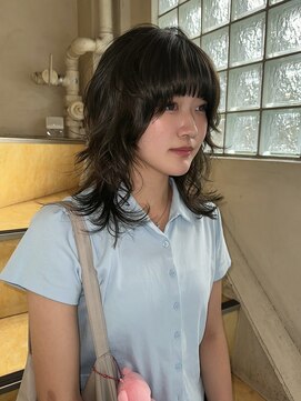 シイ(SIE) レイヤーパーマ　オリーブカラー