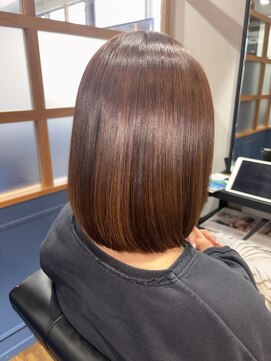 オーロラ 蔵前(Aurora) ハイライトを活かしたヘアデザイン