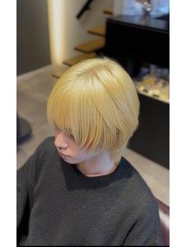 ブル(b.u.l.l.) ブロンドカラー