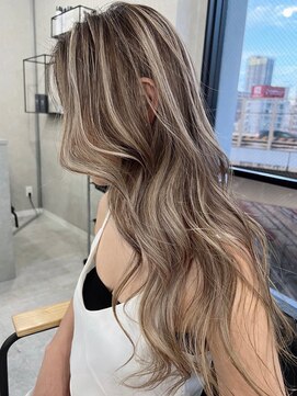 LIAH【リア】【3月上旬NEW OPEN(予定)】 【LIAH】バレイヤージュ/ブラウン×ミルクティー/白髪ぼかし/yu