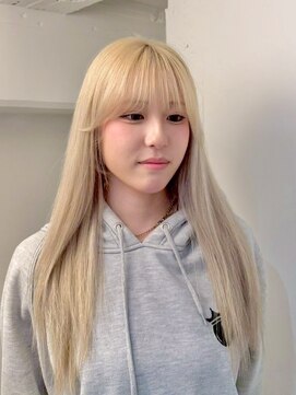 ロマリア ヒルズ 表参道 原宿(Lomalia HILLS) イメチェン/ダブルカラー/ホワイトブリーチ前髪/表参道