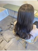 オリーブグレージュ