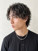 ヌードルバイコア(noodle by CoRe.gn)&nbsp;爽やかセンターパートメンズウルフカットゆるめパーマ