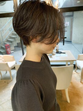 ショートオンリーサロントス(short only salon TOSS) 前髪長めハンサムショート