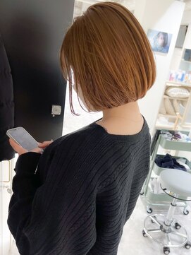 ラベスト キョウト(LOVEST) 首が綺麗に見えるモードボブ