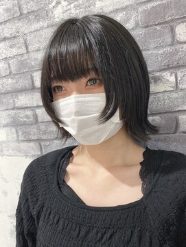 リアイス(Re:ICE) 切りっぱなし外ハネボブ顔周りウルフ