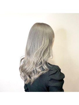 レヴェリー(REVERIE) #シルバーカラー#ハイトーン#グレー