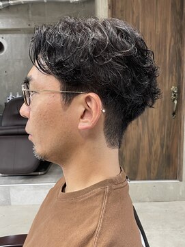 フイ 自由が丘(men's salon Hui) メンズ/アップバング/ツーブロックマッシュ/束感ショート波巻き