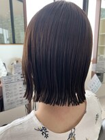 ヘアリゾートハピネス 陽光町 切りっぱなしボブ